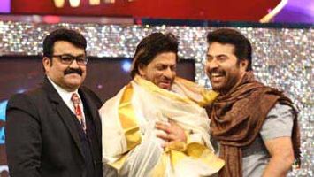 Shah Rukh Khan honoured with \'International Icon Of Indian Cinema\' Award