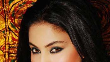 Veena Malik exchanged marital vows with Dubai based entrepreneur