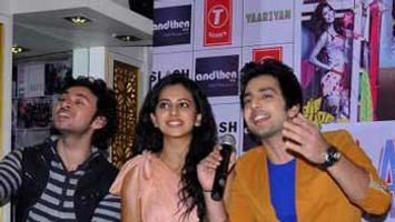 \'Yaariyan\' starcast promotes film in Jaipur