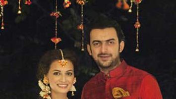 Check Out: Dia Mirza's Mehendi Picture