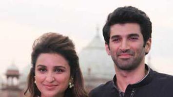 'Daawat-E-Ishq' team hosts qawwali night at Taj Mahal