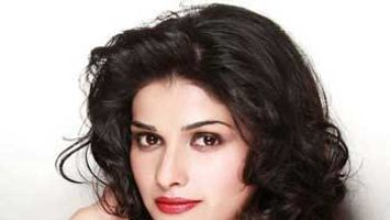 Prachi Desai to Play a Significant Role in 'Rock On!! 2'