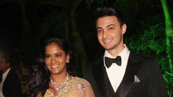Salman Khan\'s sister Arpita Khan celebrates Being Mrs. Sharma with a grand reception