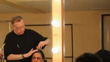 Shah Rukh Khan begins shooting for 'Fan'