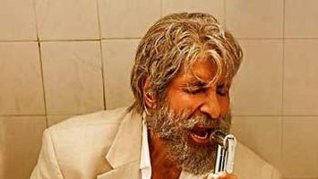 'Shamitabh' Exclusive: Amitabh Bachchan composes "Piddly" song on toilet seat!