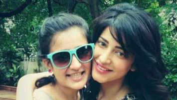 Shruti Haasan voices a song for sister Akshara Haasan