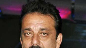 Sanjay Dutt to come up with his biopic