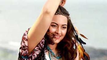 Sonakshi Sinha sports bohemian look in single 'Aaj Mood Ishqholic Hai'