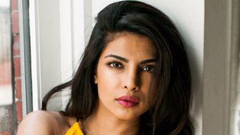Priyanka Chopra's Hollywood film Baywatch Trailer unleashes!