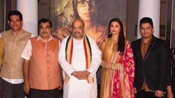 Aishwarya Rai Bachchan steals the show at the poster launch of Sarbjit in Delhi
