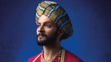 Ali Fazal in his royal servant look from Victoria & Abdul, class & charm defined!