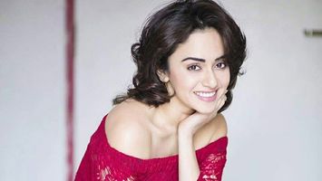 Amruta Khanvilkar signs her next Bollywood flick