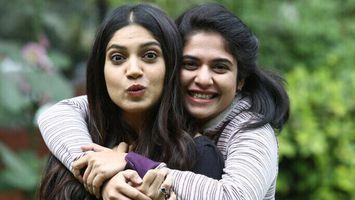 Anshul Chauhan makes her comical debut In 'Shubh Mangal Savdhan'!