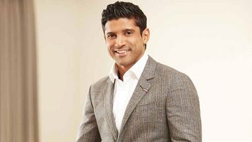 Delighted Farhan Akhtar thanks fans after getting a great response for ‘Fukrey Returns’!