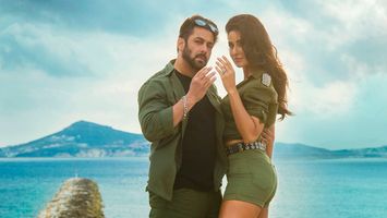 Featuring the hit pair of Salman-Katrina, 'Swag Se Swagat' becomes the first Bollywood song to garner 200 million digital views!
