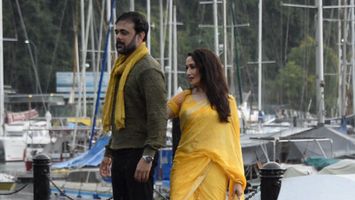 Madhuri Dixit spotted shooting for a romantic song for her maiden Marathi film, ‘Bucket List’ in Malaysia!