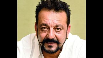 Not the makers, but Sanjay Dutt demanded to unveil the trailer of his biopic on May 8th, here’s why!
