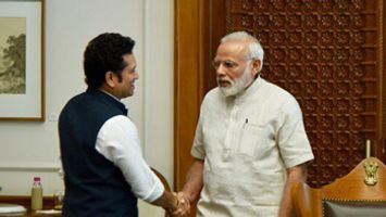 Sachin Met Prime Minister Modi to talk about his Biography!