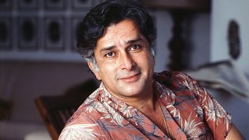 Shashi Kapoor, 79, passes away after prolonged battling from liver cirrhosis!