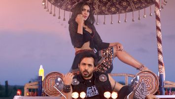 Socha Hai how would Emraan Hashmi propose Esha Gupta in retro style!