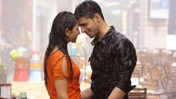 The first song ‘Lae Dooba’ from ‘Aiyaary’ is out and Sidharth and Rakul win our hearts with their sizzling chemistry!