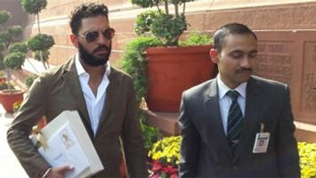 Yuvraj Singh personally invites Prime Minister Narendra Modi for his wedding