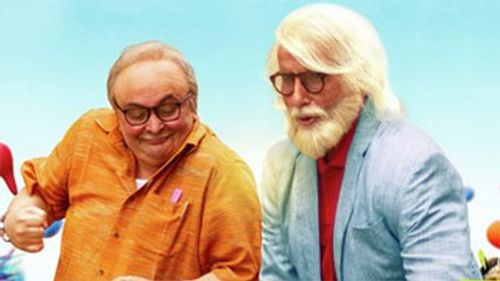 Bollywood gives thumbs up to Amitabh Bachchan and Rishi Kapoor starrer 102 Not Out
