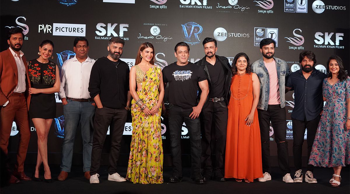 Salman and others at pre-release event of the film ‘Vikrant Rona’