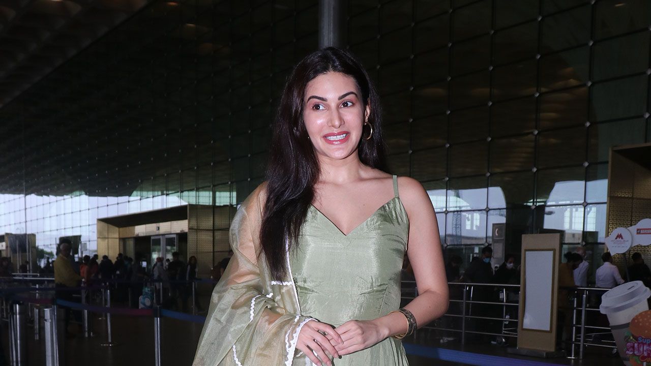 Amayra Dastur Spotted At Airport Arrival
