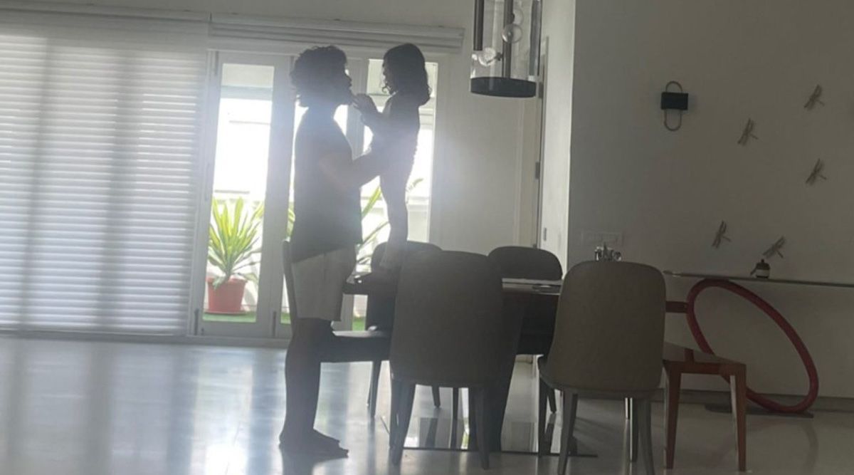 Allu Arjun spends his day with daughter Arha at home; wife Sneha shares their cute pictures