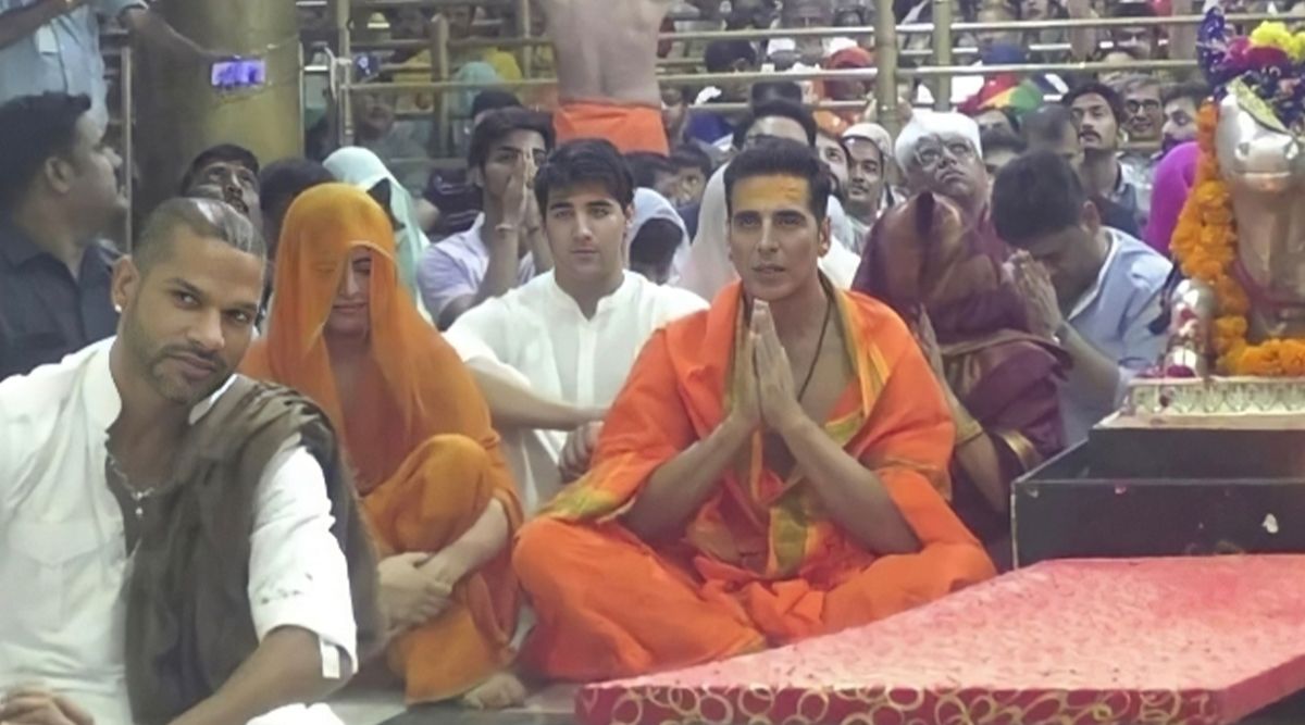 Akshay Kumar Celebrates His Birthday At Mahakaleshwar Temple As He Seeks Blessings With Family And Friend! (View Pics)