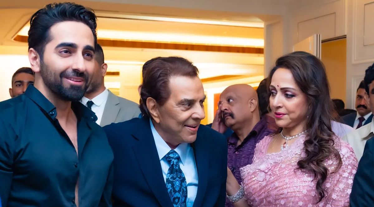 Dharmendra Caught Up In SANDWICH Moment Between Two Dream Girls; Check Out His Stunning Pic With Ayushmann Khurrana And Hema Malini! 
