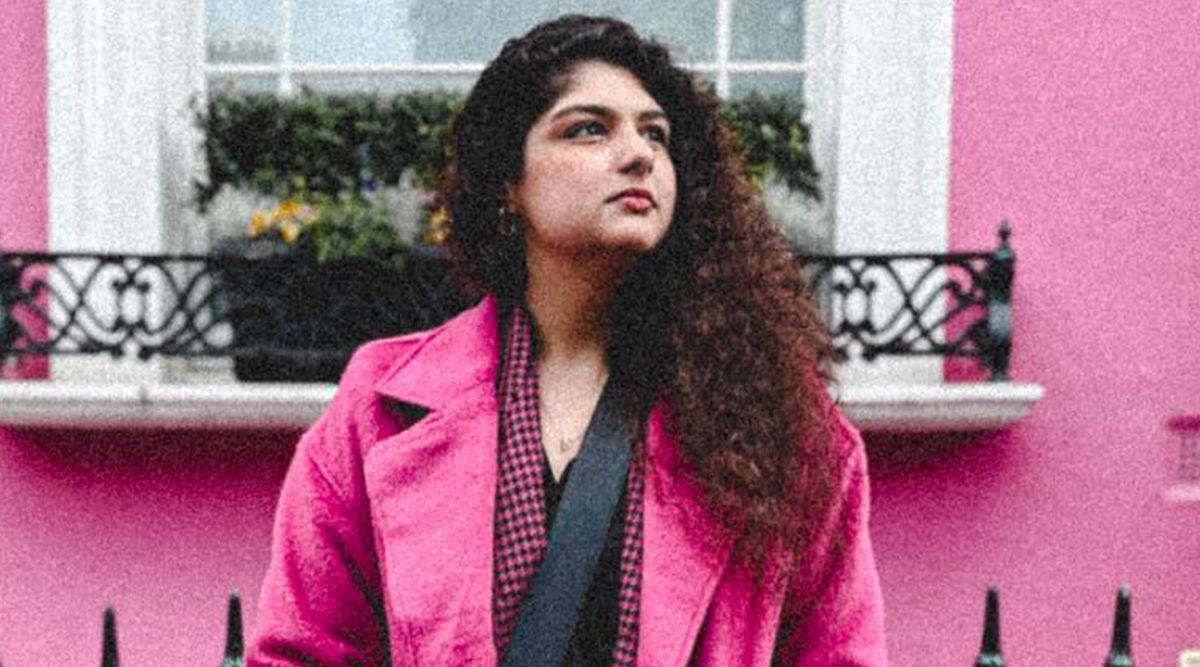 The cutest reaction to Anshula Kapoor's PIC from London from Janhvi and Boney Kapoor; Check it out!