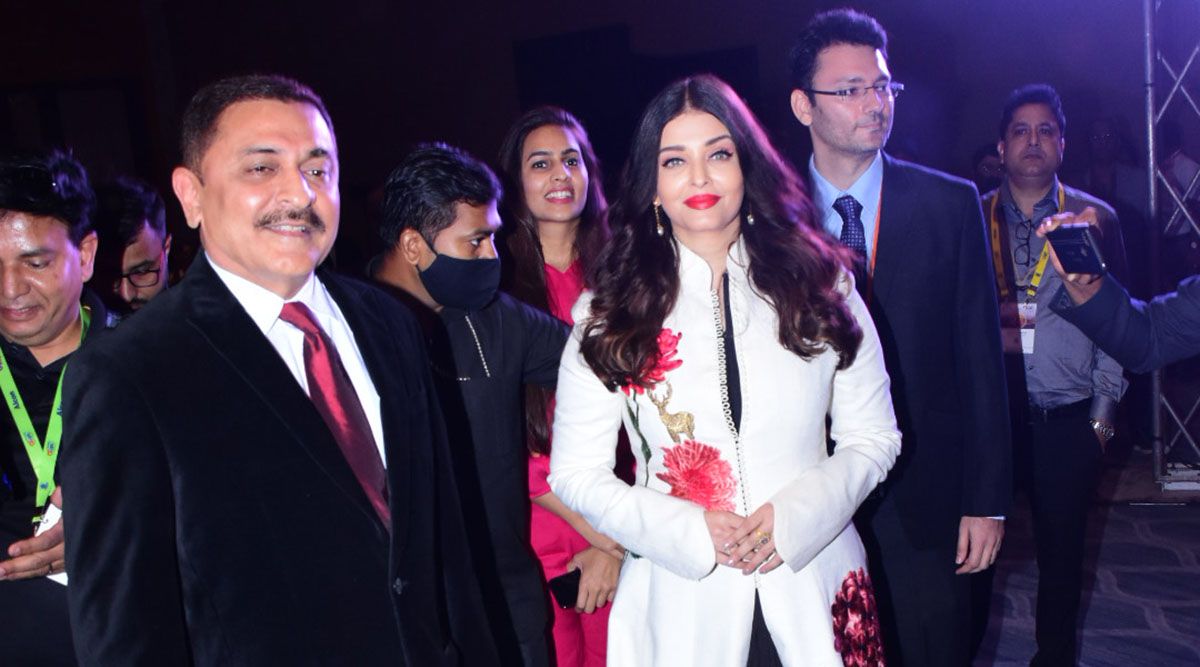 Aishwarya Rai Bachchan as chief guest at the annual conference of the All India Ophthalmological Society