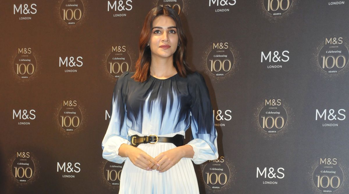 Kriti Sanon Unveils The Marks And Spencer’s 100th Store In India