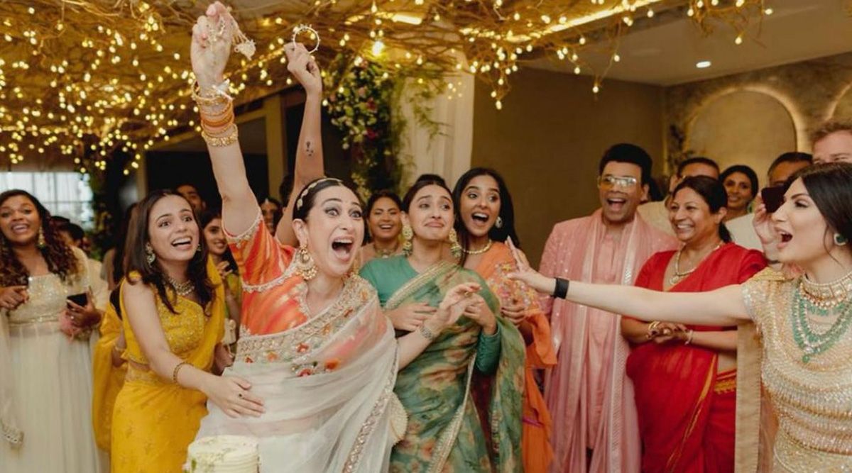 Karisma Kapoor is overjoyed as ‘kaleeras’ drop on her at Ranbir Kapoor-Alia Bhatt’s wedding