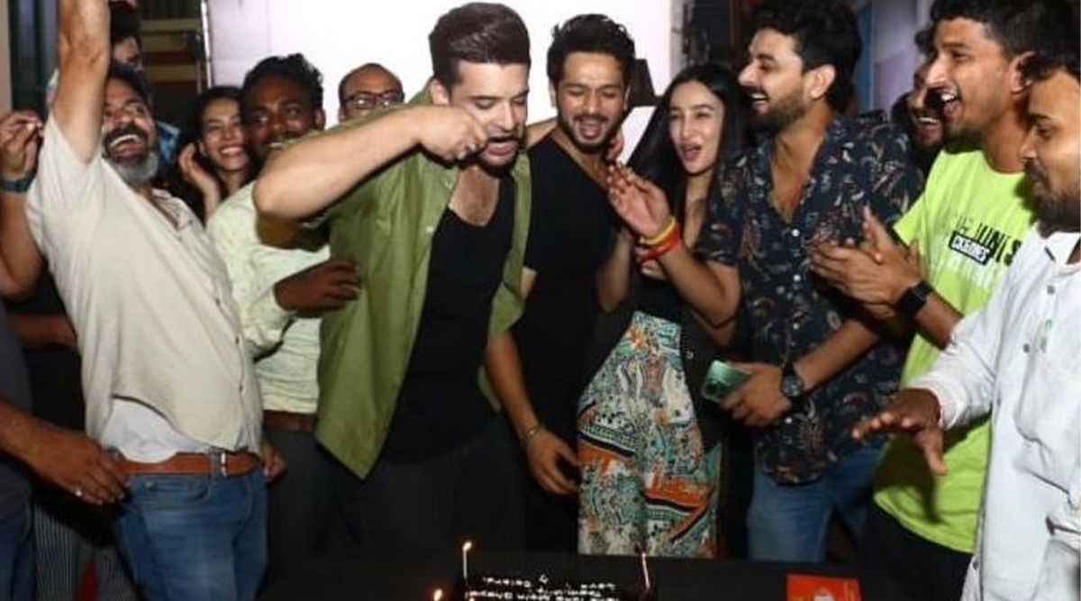 Tere Ishq Mein Ghayal: Karan Kundrra And Team WRAP UP Shoot; Cherish Their LAST DAY With CAKE CUTTING CEREMONY! (Watch Video)