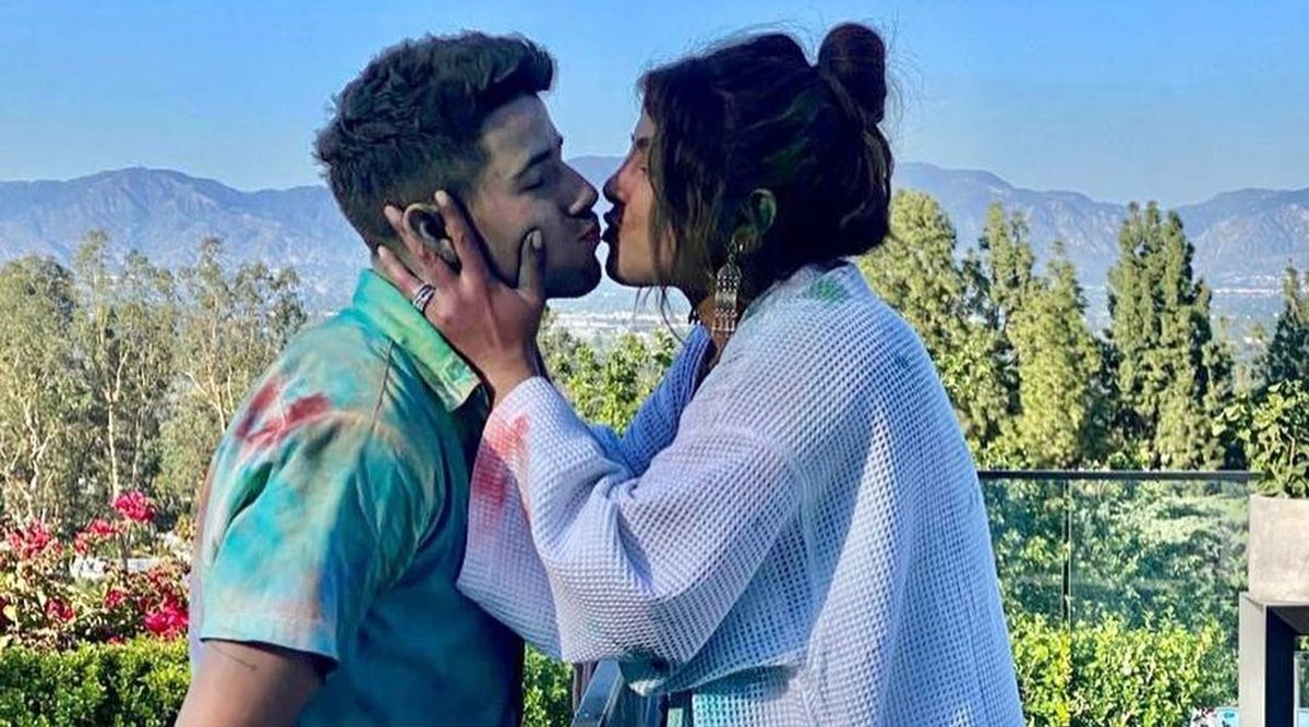 Priyanka Chopra and Nick Jonas celebrate their first Holi with their baby daughter, have a look!