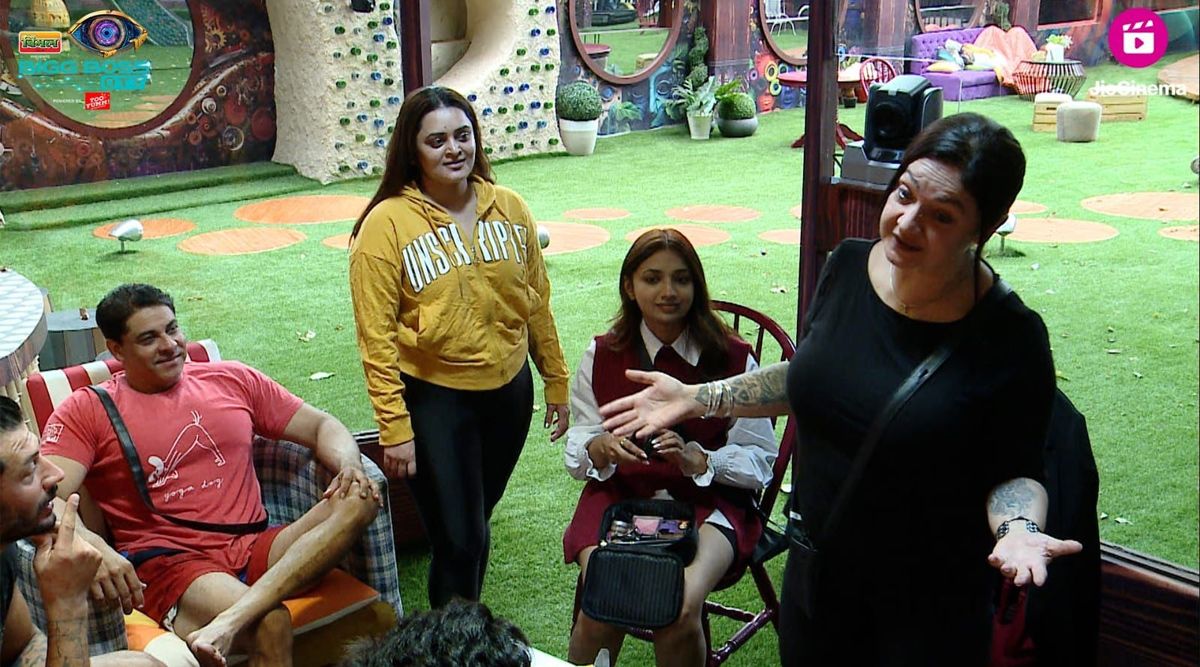 Bigg Boss OTT 2: Pooja Bhatt Demands Freedom In Love; Jia And Hadid Get Flirty