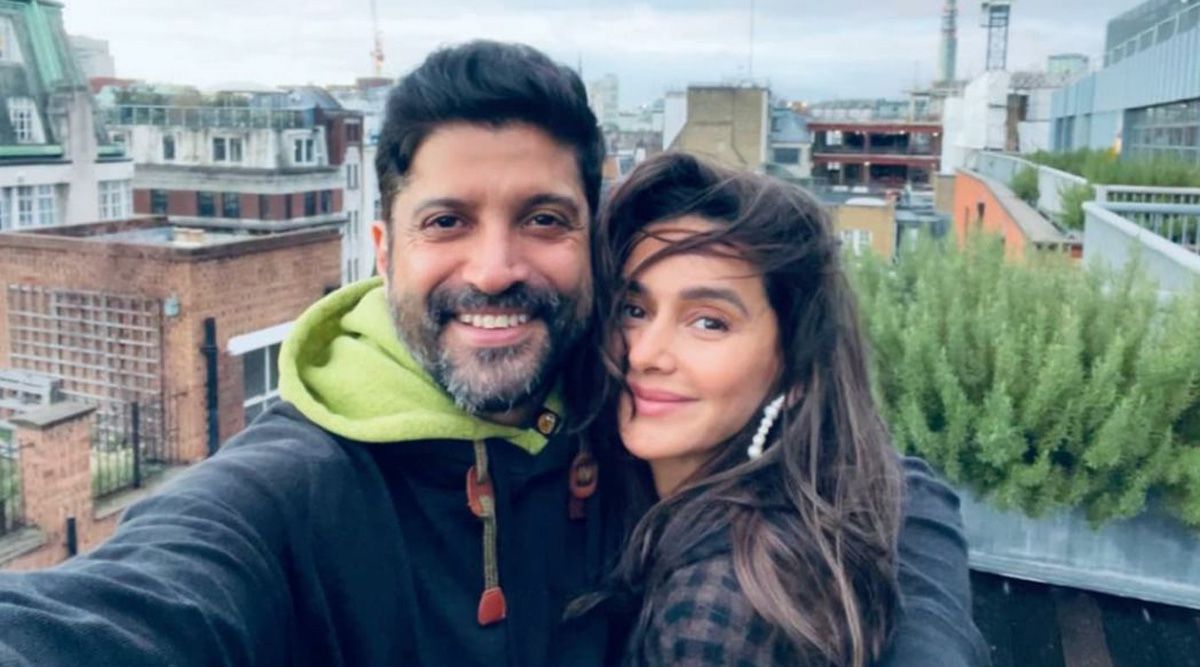 Shibani Dandekar reveals that Farhan Akhtar proposed to her in Maldives in an unexpected way
