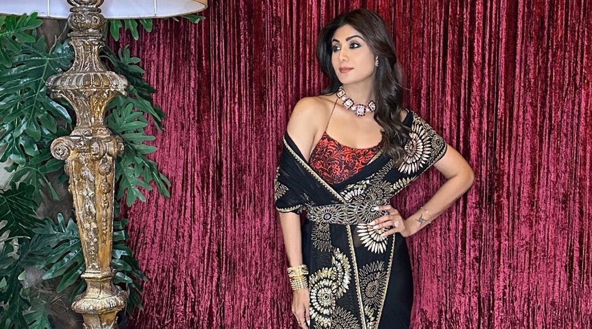 Take style cues from Shilpa Shetty’s latest saree look to glam up this wedding season!