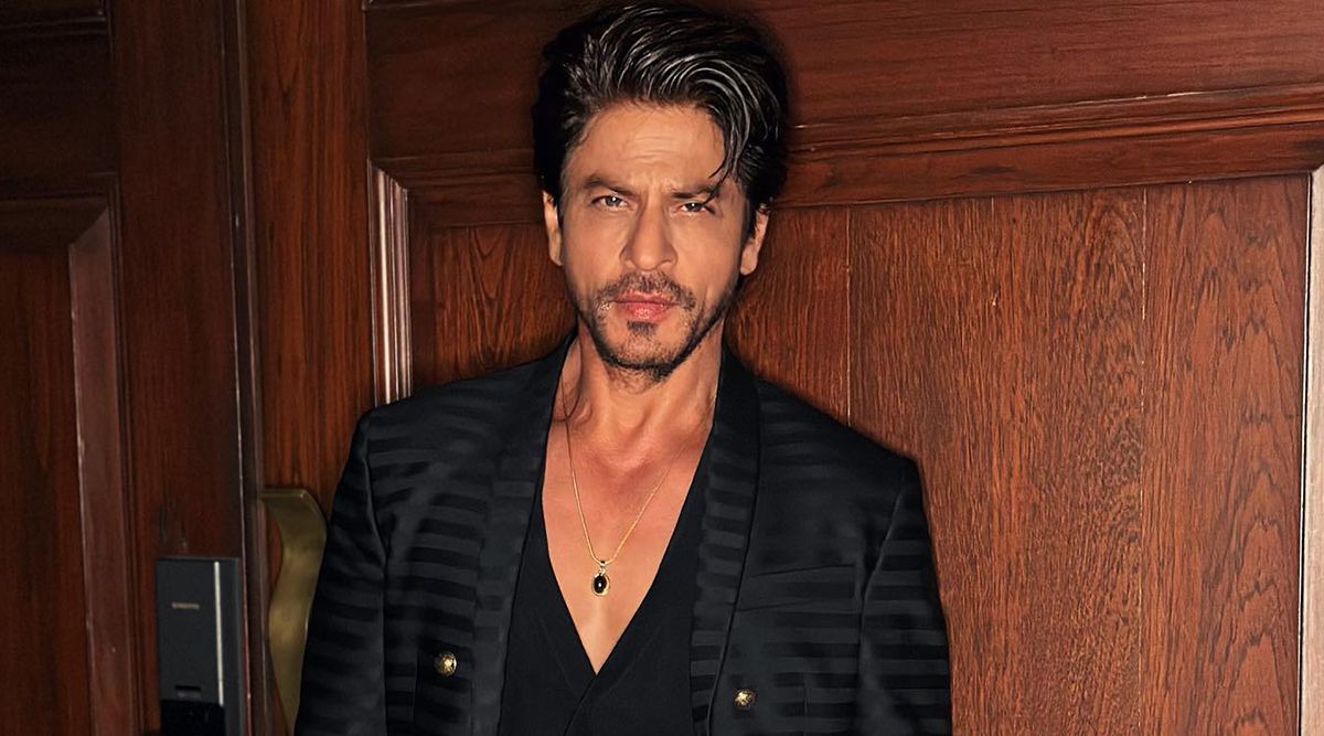 Shah Rukh Khan’s BIGGEST ISSUE Is Saying ‘I Love You’; The King Of Romance REVEALS The REAL REASON Behind It! (Watch Video)