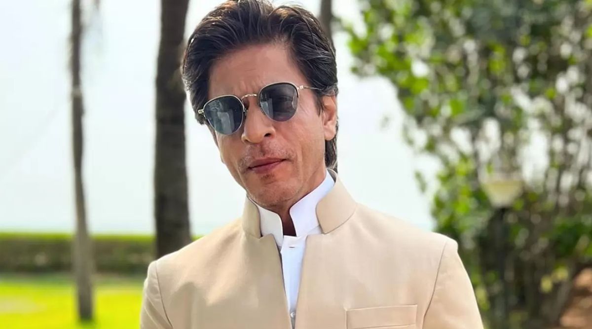 Shah Rukh Khan's Fans Have An AMAZING SURPRISE In Store On His Birthday; Get Ready For An Epic Birthday Bash! (Details Inside)