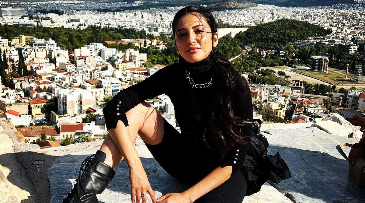 Shruti Haasan is exploring Greece for her professional assignment