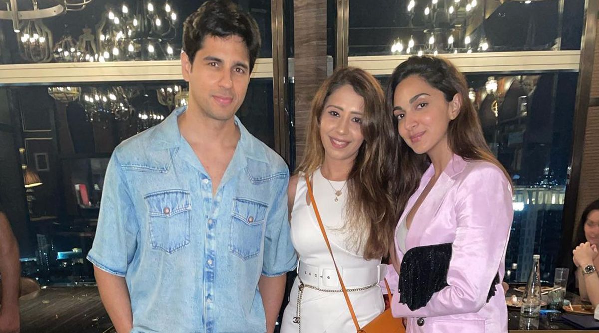 Love Birds Sidharth Malhotra And Kiara Advani Look ADORABLE On Dinner Date (View PIC)