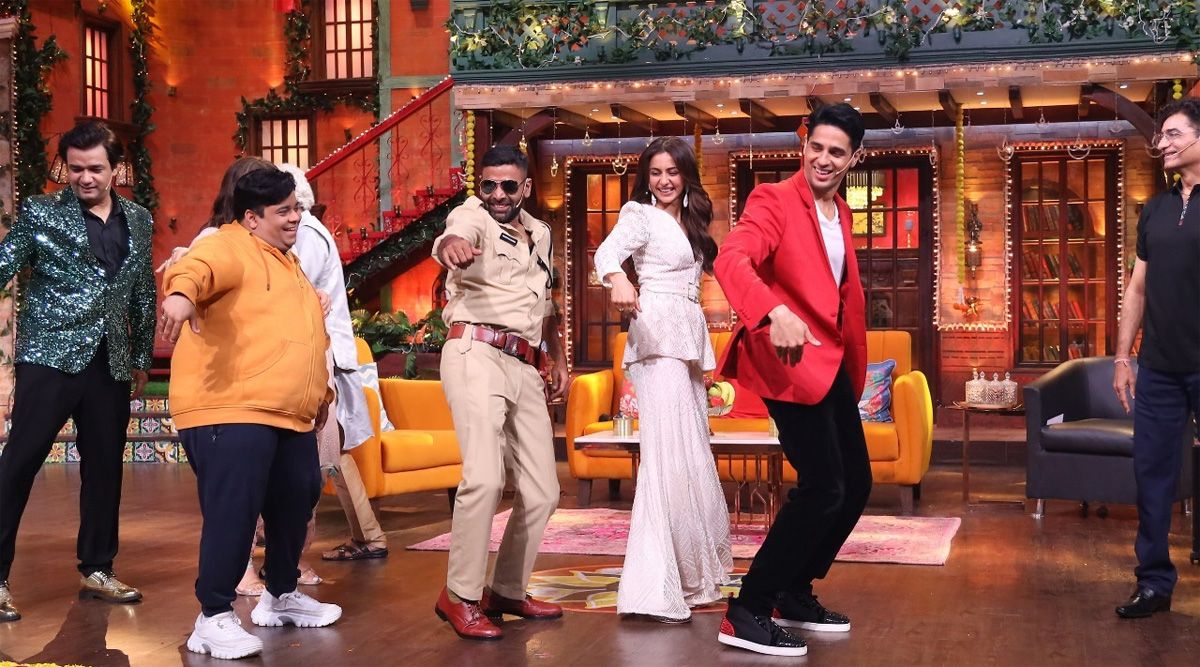 Sidharth and Rakul shake a leg to Manike song with the team of TKSS as they promote Thank God