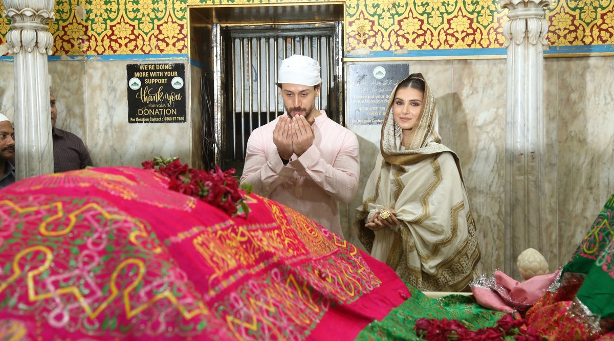 Tiger Shroff and Tara Sutaria pay a visit to a city dargah and temple to pray ahead of the release of Heropanti 2