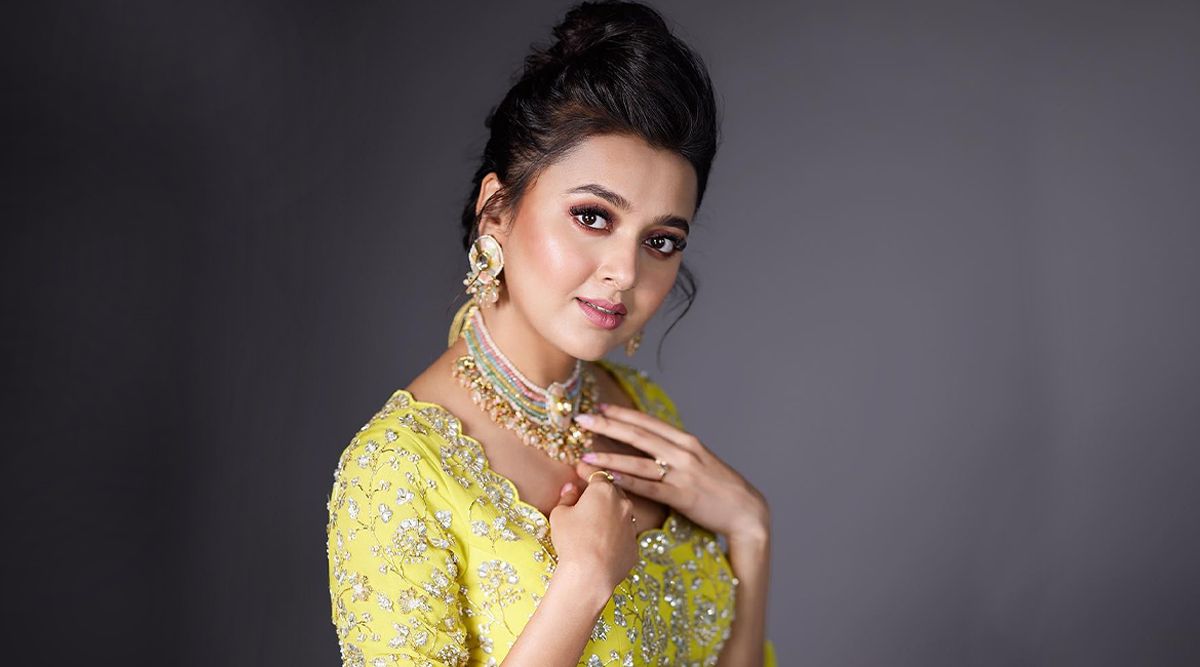 Tejasswi Prakash Reveals Being Called 'Fat Like A Football' For Having A CHUBBY FACE! (Details Inside)
