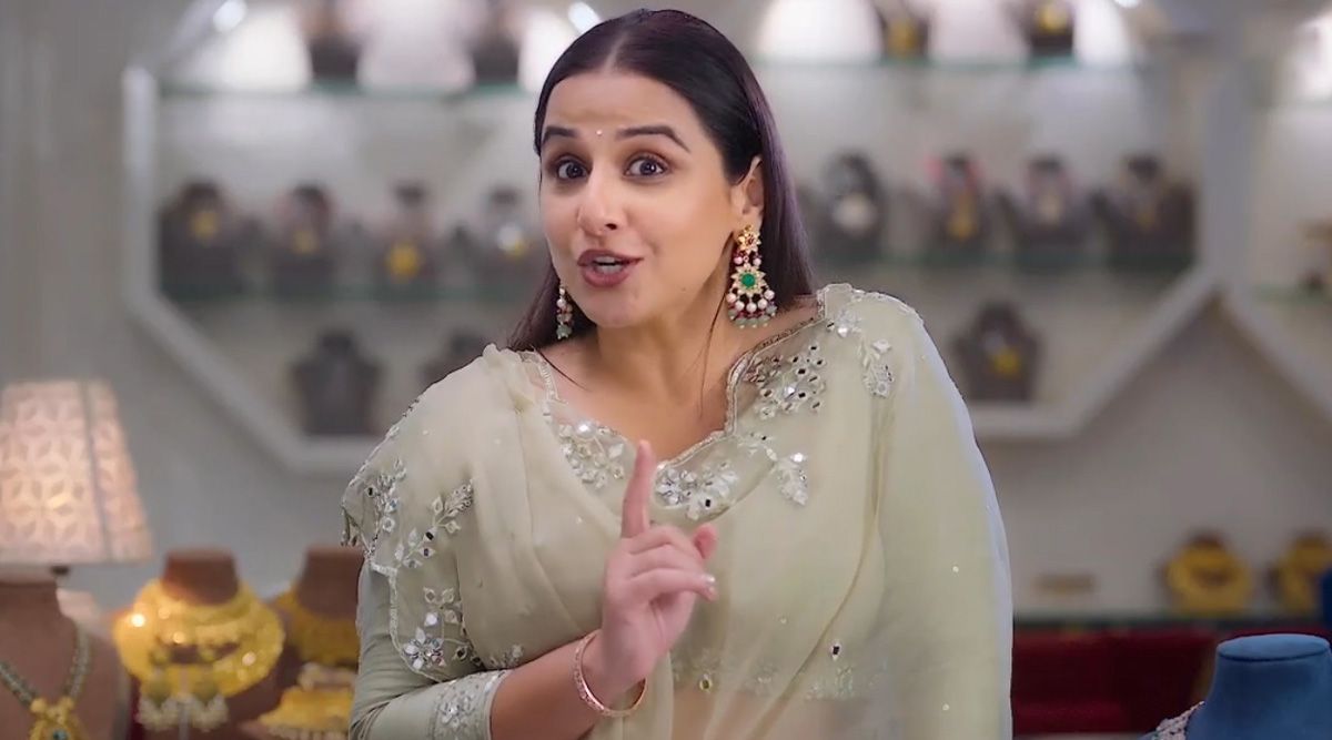 Check out THIS video of Vidya Balan giving a preview of the new wedding jewelry collection of SENCO!