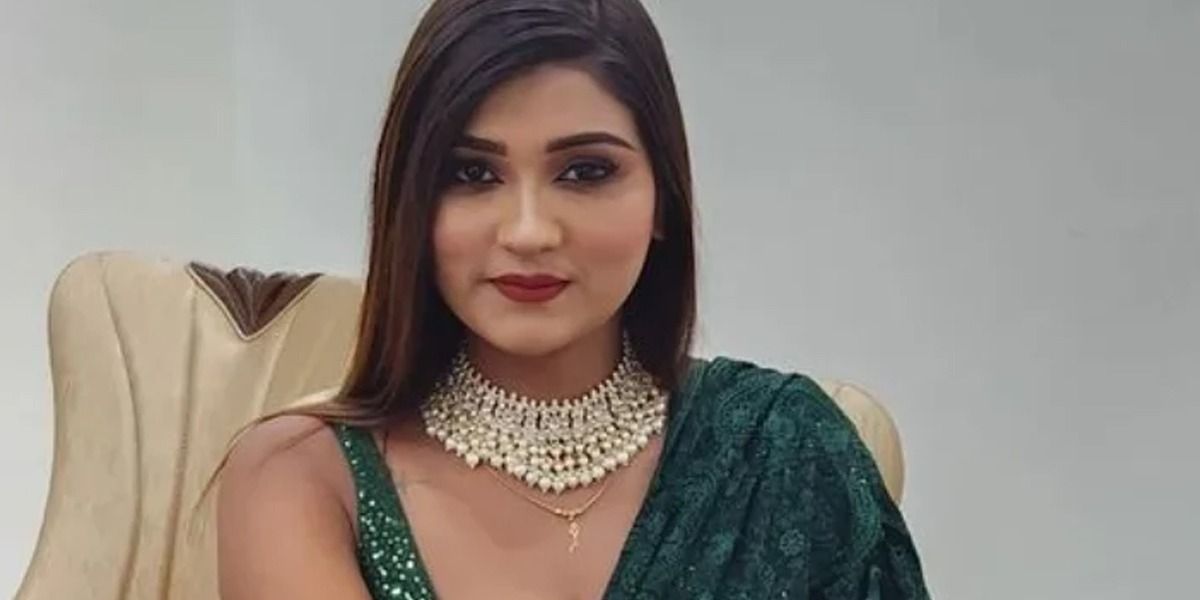 Unseen Surveillance Footage Of The Late Bhojpuri Actress Akanksha Dubey Reveals Her With An Unknown Man In A Hotel Hours Before She Passed Away!